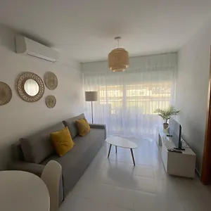 https://apt-aquario-rr18.top-hotels-tarragona.com